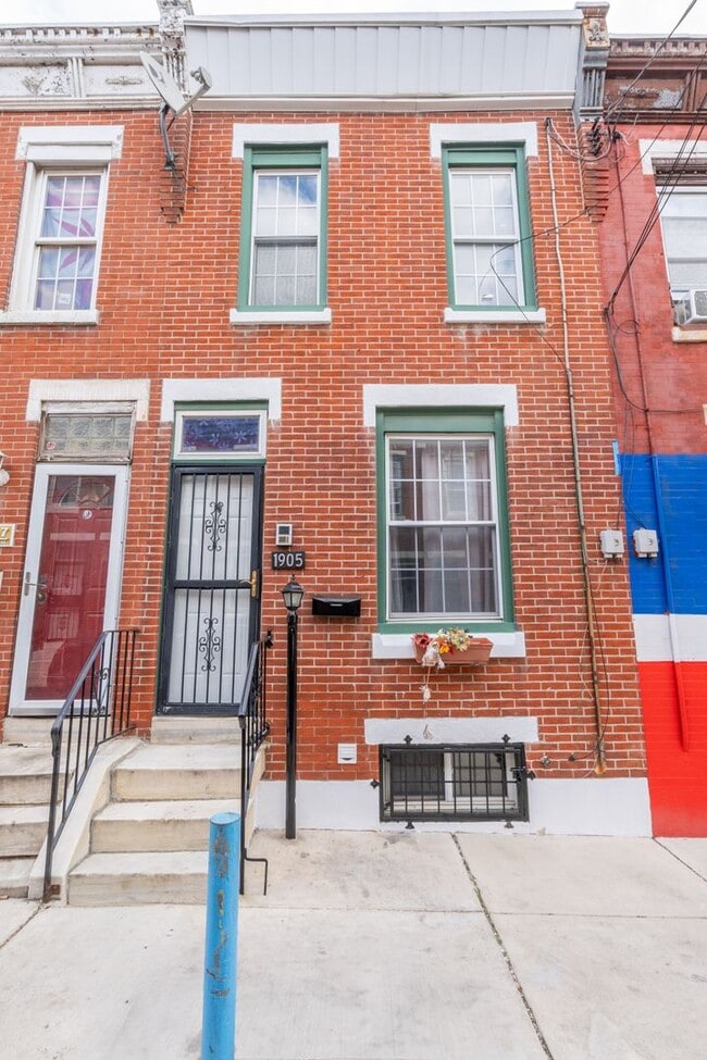 property at 1905 Waterloo St