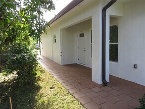 1671 SW 44th Terrace in Fort Lauderdale, FL - Building Photo - Building Photo