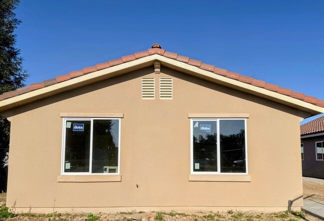 16837 Hill Dr in Madera, CA - Building Photo - Building Photo