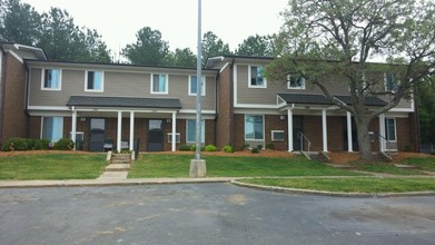Palmetto Place in Lancaster, SC - Foto de edificio - Building Photo