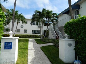 624 Orton Ave in Fort Lauderdale, FL - Building Photo