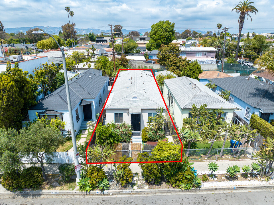 8741 Cattaraugus Ave in Los Angeles, CA - Building Photo