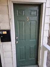 412 W Saginaw St-Unit -Apt  #3 in Lansing, MI - Building Photo - Building Photo