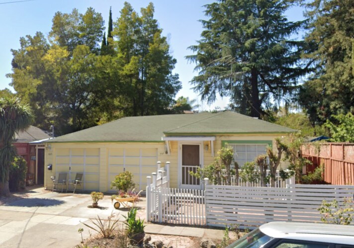 667 Elm St, Unit B in San Jose, CA - Foto de edificio