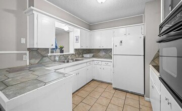 5456 6th Pl in Lubbock, TX - Building Photo - Building Photo