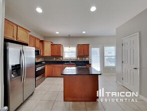 1216 Chapmans Retreat Dr in Spring Hill, TN - Building Photo - Building Photo