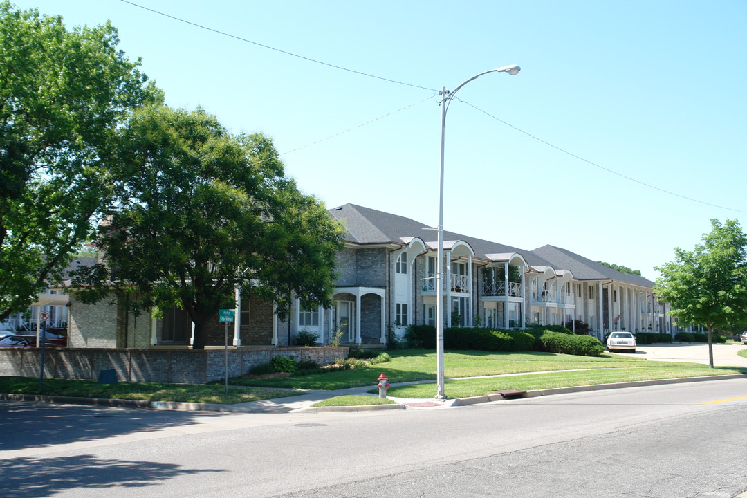 707 N Stackman Dr in Wichita, KS - Building Photo