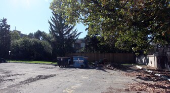 27 Mt Olive Dr in Toronto, ON - Building Photo