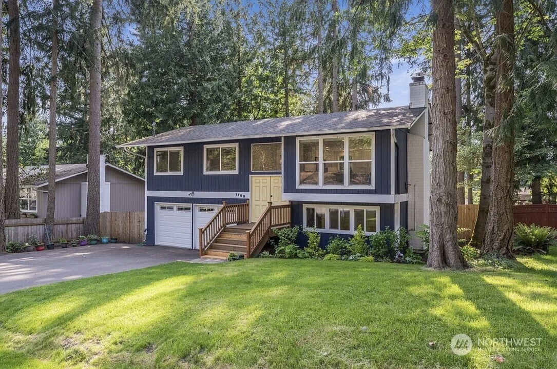 1109-1211 211th Pl NE in Sammamish, WA - Foto de edificio