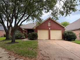 5011 Wood Duck Ct in Missouri City, TX - Building Photo