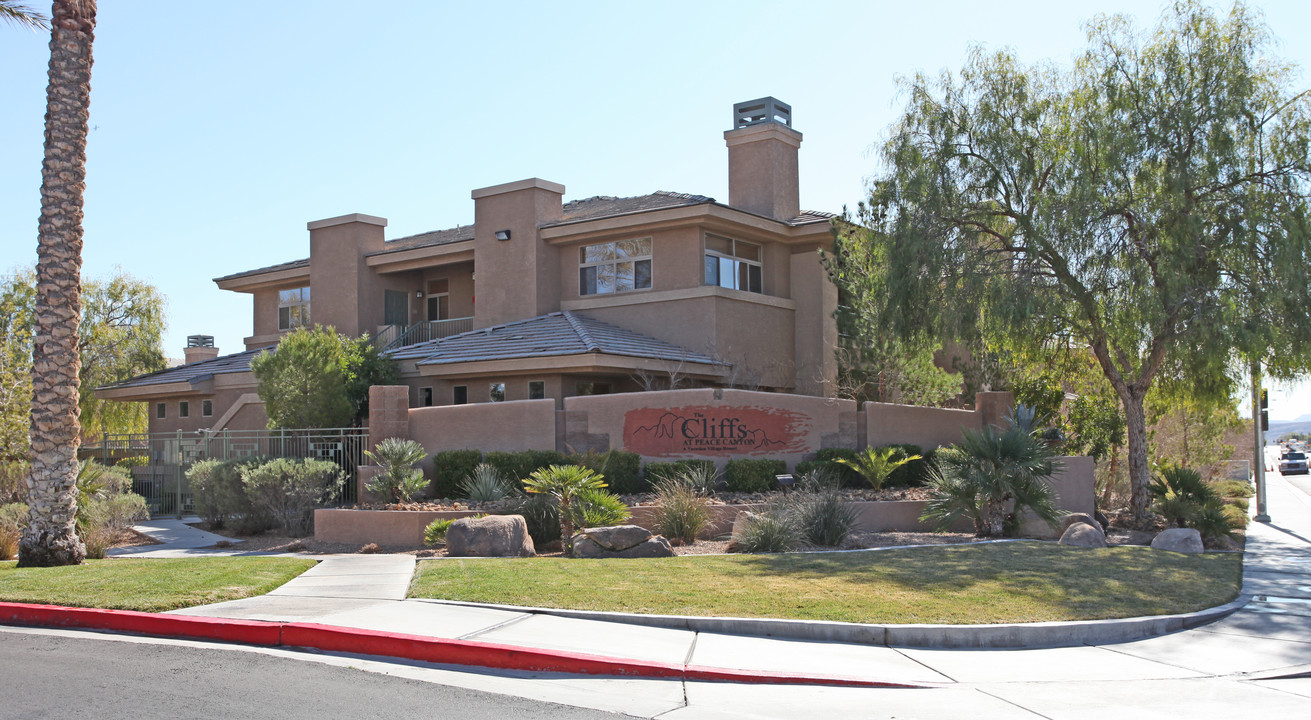 The Cliffs At Peace Canyon in Las Vegas, NV - Building Photo