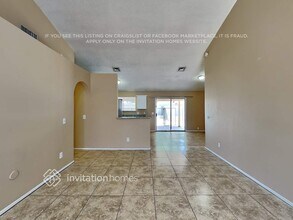 10072 W Mariposa St in Phoenix, AZ - Foto de edificio - Building Photo