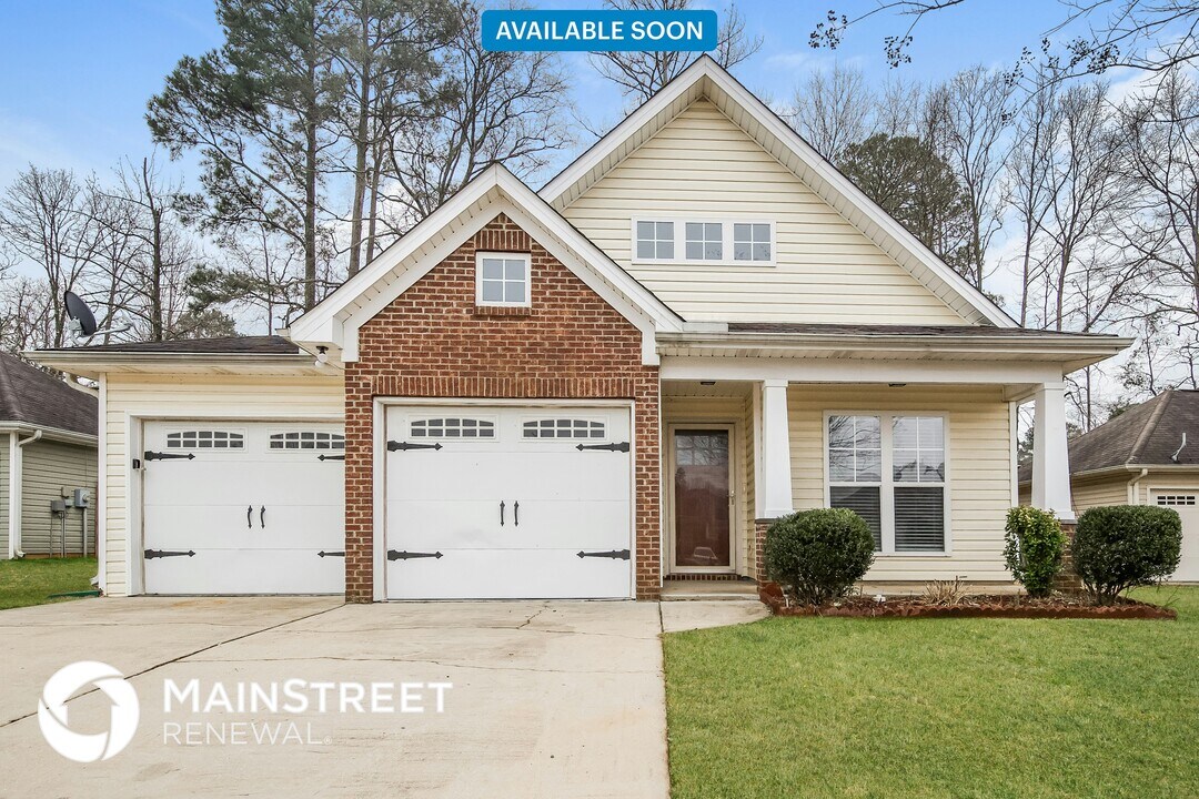 124 Rossburg Dr in Calera, AL - Building Photo