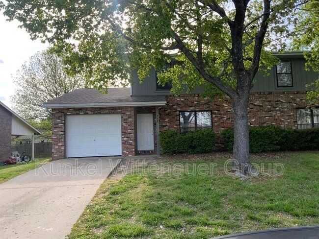 property at 713 Plankway Dr