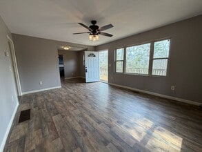 66 Avondale Heights Rd in Asheville, NC - Building Photo - Building Photo