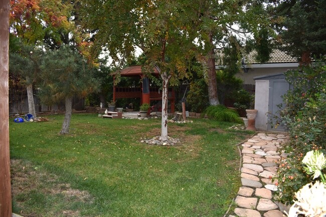 4910 Percheron Dr in Elk Grove, CA - Building Photo - Building Photo