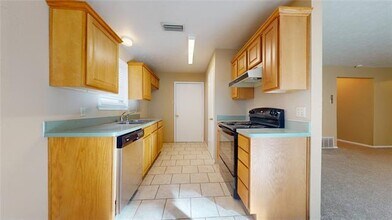 630 Dewberry Dr in Lewisville, TX - Building Photo - Building Photo