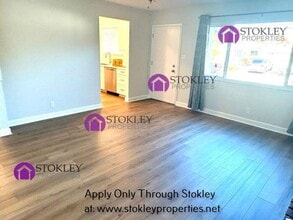 1875 Queens Rd in Concord, CA - Building Photo - Building Photo