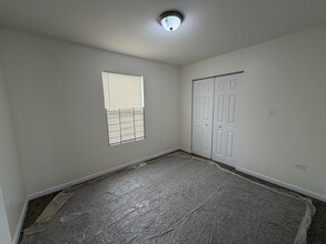 12327 S Parnell Ave in Chicago, IL - Foto de edificio - Building Photo