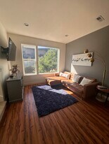 1037 W Rooftop Dr in Midvale, UT - Building Photo