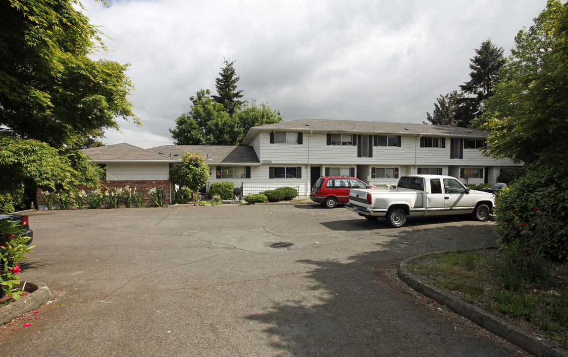 21805 SE Alder Dr in Gresham, OR - Foto de edificio