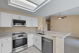 10585 E San Salvador Dr in Scottsdale, AZ - Building Photo - Building Photo