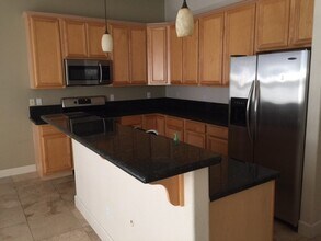 6652 Aston Cir in Sparks, NV - Building Photo - Building Photo