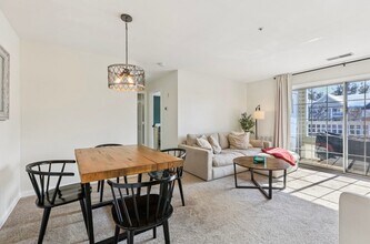 1310 Sheridan Pl, Unit 203 in Bel Air, MD - Foto de edificio - Building Photo