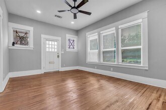 4303 McKinney St in Houston, TX - Building Photo - Building Photo