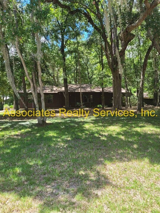 5128 NW 58 Ct in Gainesville, FL - Building Photo