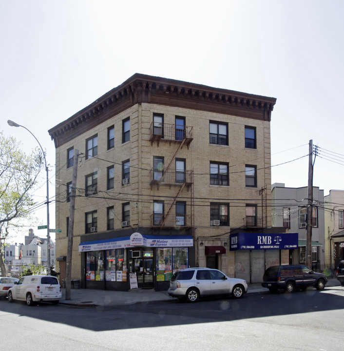 2320 Hughes Ave in Bronx, NY - Building Photo