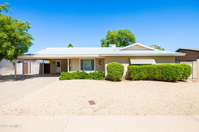 property at 3809 N 85th Pl
