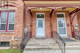 944 5th Ave E in Owen Sound, ON - Building Photo - Building Photo