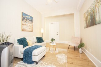 105 Clarke Apartment in Winnipeg, MB - Building Photo - Building Photo