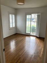 6249 Ravendale Ln in Dallas, TX - Building Photo - Building Photo