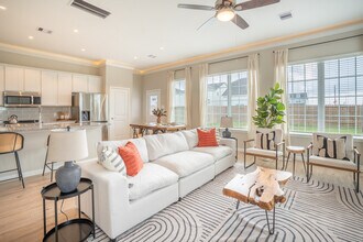 Pradera Oaks in Rosharon, TX - Foto de edificio - Interior Photo