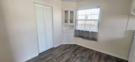 1127 Pemberton Dr in Fort Wayne, IN - Building Photo - Building Photo