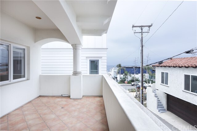 308 19th Pl in Manhattan Beach, CA - Building Photo