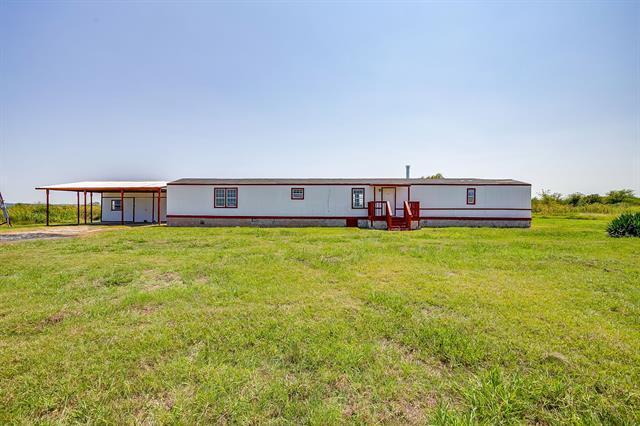 4248 FM 67 in Grandview, TX - Building Photo