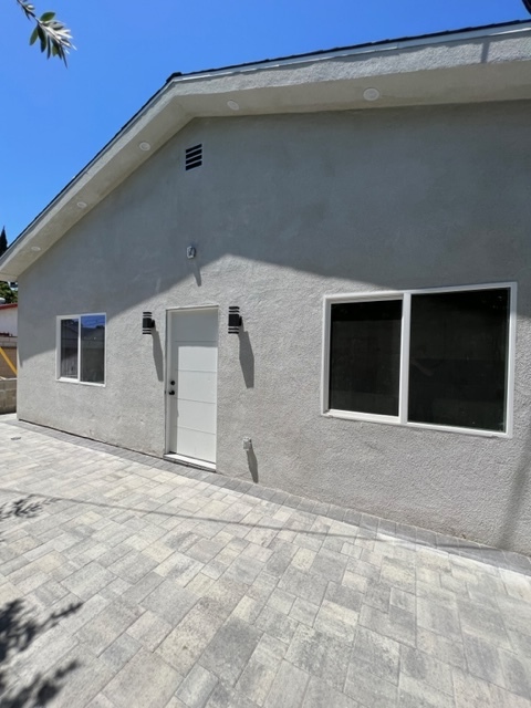 11446 Woodley Ave in Los Angeles, CA - Building Photo - Building Photo