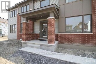 201 Billrian Cres in Ottawa, ON - Building Photo - Building Photo