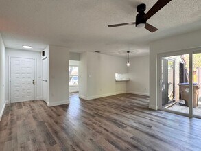406 Hunter Cir in Kissimmee, FL - Building Photo - Building Photo