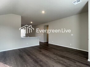 1010 W Lawton Rd in Claremore, OK - Building Photo - Building Photo