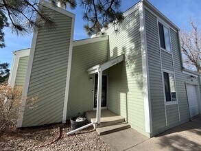 16486 E Radcliff Pl in Aurora, CO - Building Photo - Building Photo