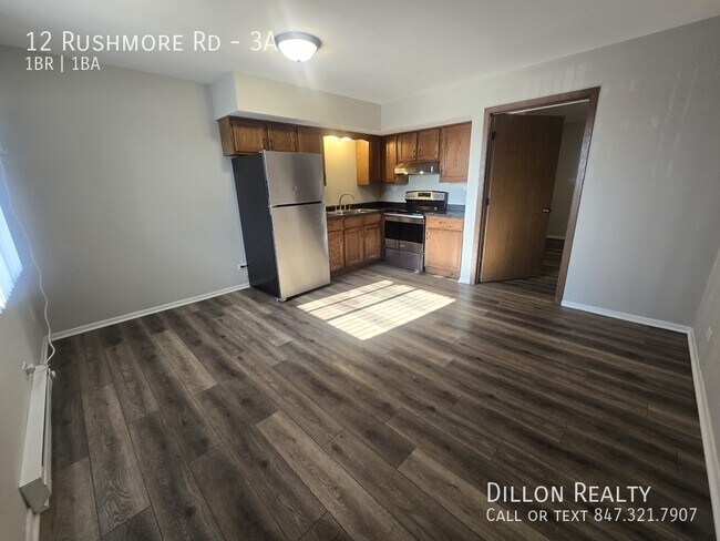 12 Rushmore Rd-Unit -3A in Fox Lake, IL - Building Photo - Building Photo