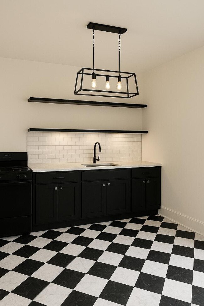 126 Dawes Ave in Akron, OH - Building Photo - Building Photo