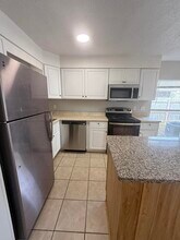 616 W Sunset Blvd in Fort Walton Beach, FL - Building Photo - Building Photo