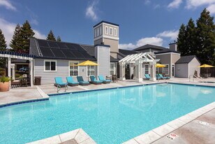 Crow Canyon in San Ramon, CA - Building Photo