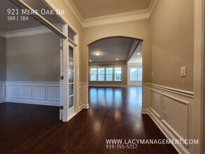 921 Mere Oak Dr in Raleigh, NC - Building Photo - Building Photo
