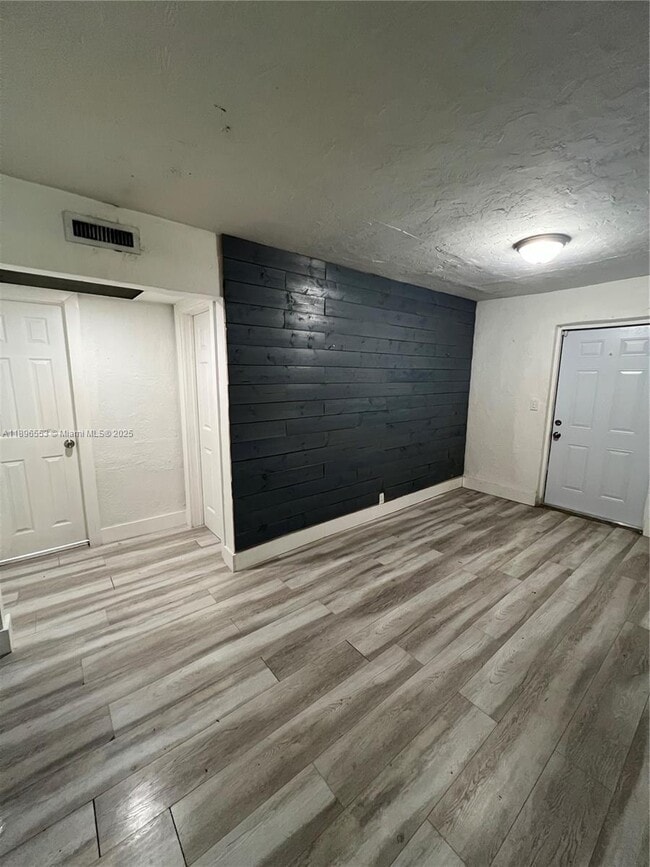 10133 W Jessamine St in Miami, FL - Building Photo - Building Photo